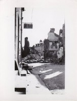 /album/avranches-sous-les-bombes/rue-chevrel-jpg/